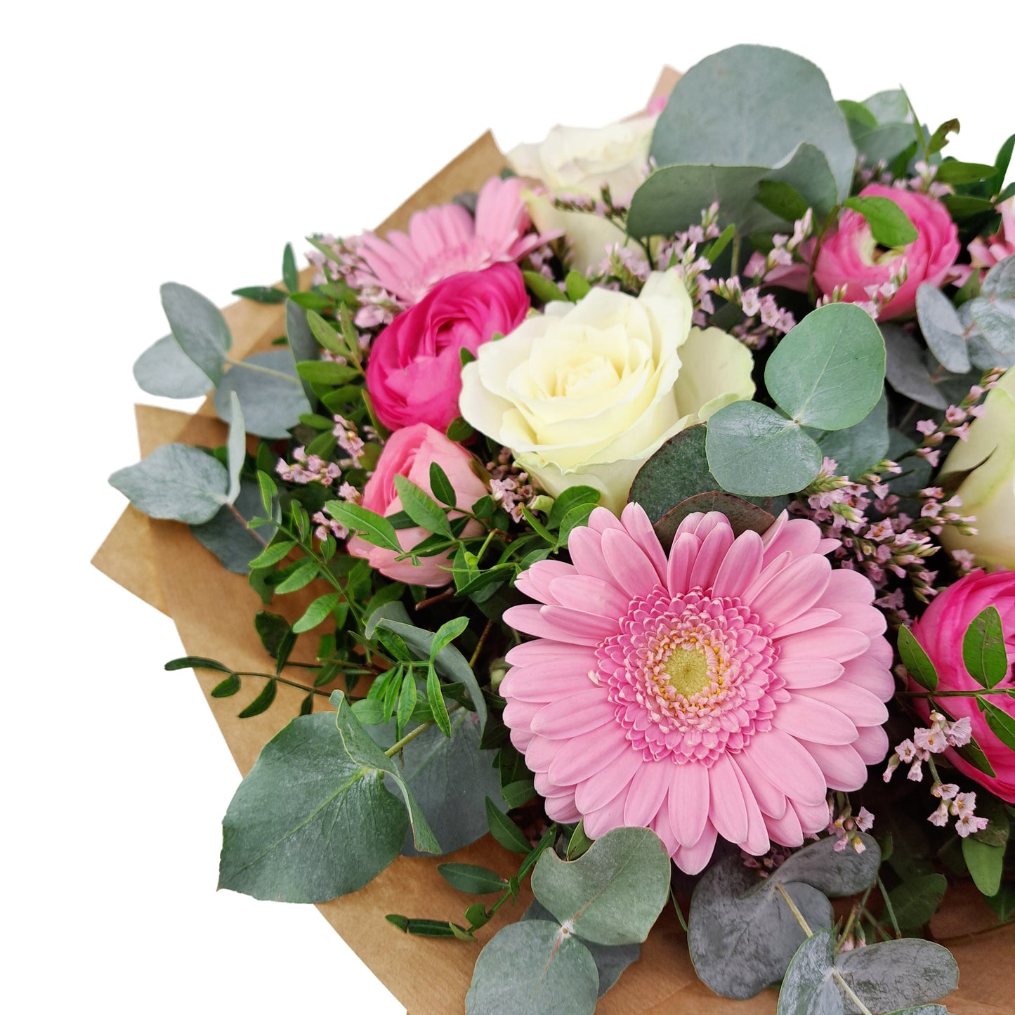 Donáška kvetov - Kytica ranunculusov a bielych ruží s eukalyptom - slovenske-kvety.sk