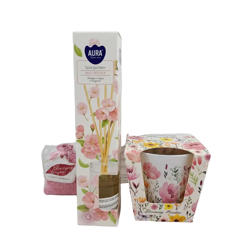 Donáška kvetov - Darčekový kôš - Bloom Blush - slovenske-kvety.sk