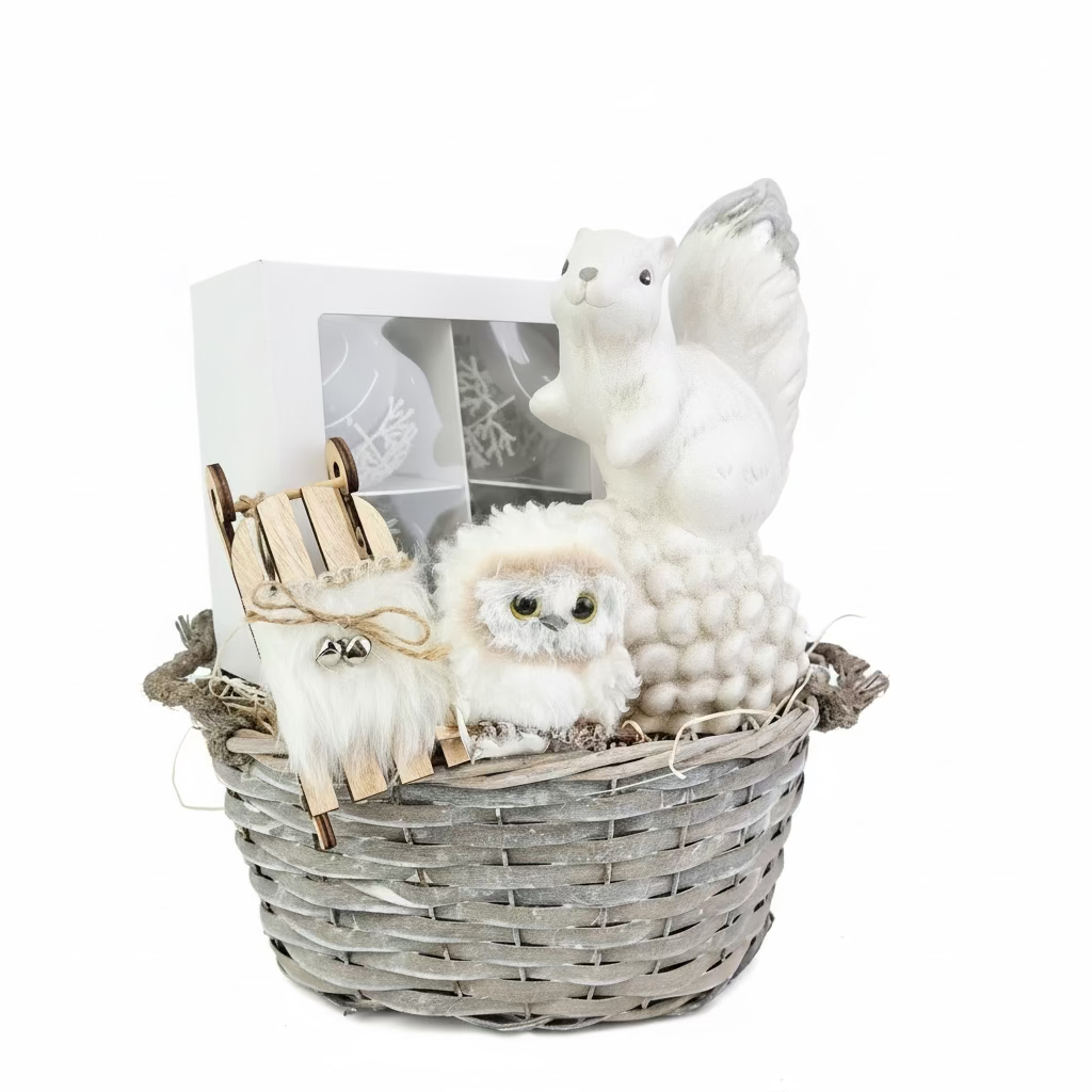 Vianočný darčekový kôš s veveričkou